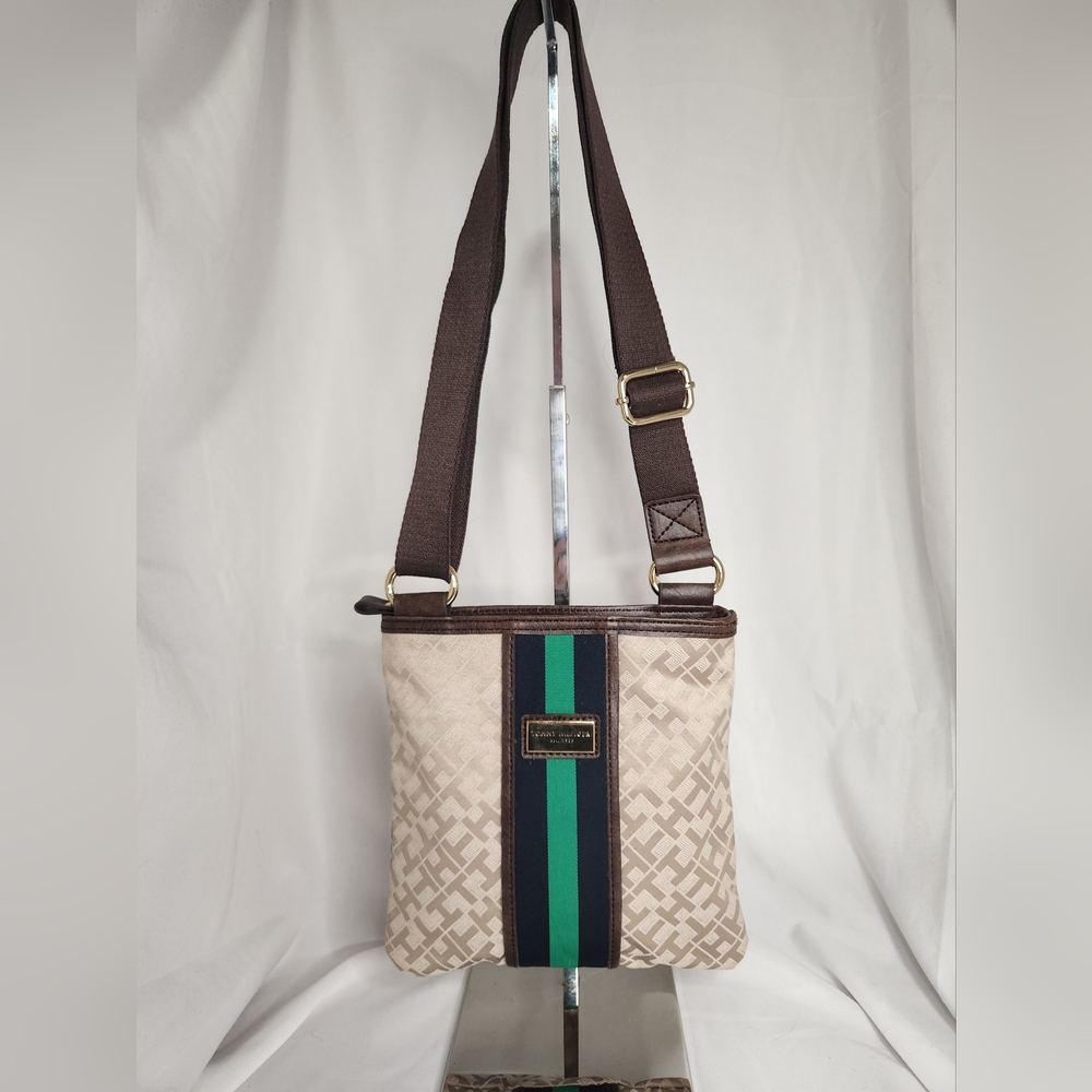 NWOT Tommy Hilfiger Convertible Shoulder/Crossbody